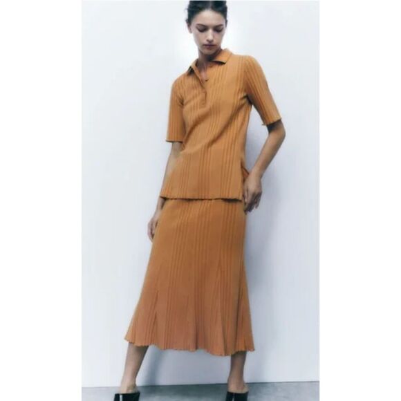 Zara Camel Ribbed Midi Skirt Size Medium - Picture 1 of 8
